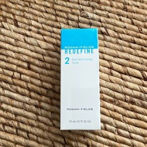 NWT Rodan + Fields Redefine Pore Minimizing Toner